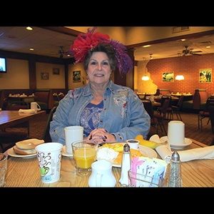 Meet your Posher, Carolyn